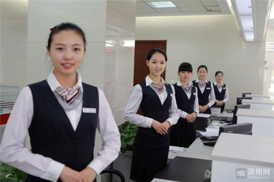 中行濱州分行 柜員服務(wù)銷(xiāo)售“七步曲”成為常態(tài)化，提升銷(xiāo)售與技術(shù)咨詢(xún)服務(wù)質(zhì)量
